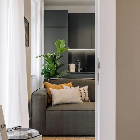 Kwenge - 1 Bedroom And Terrace In Avenidas Novas דירה ליסבון