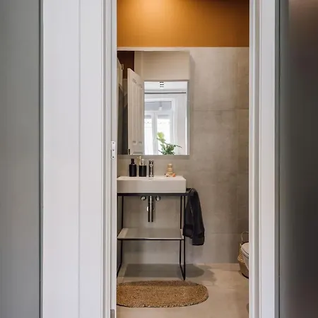 Kwenge - 1 Bedroom And Terrace In Avenidas Novas Lizbona