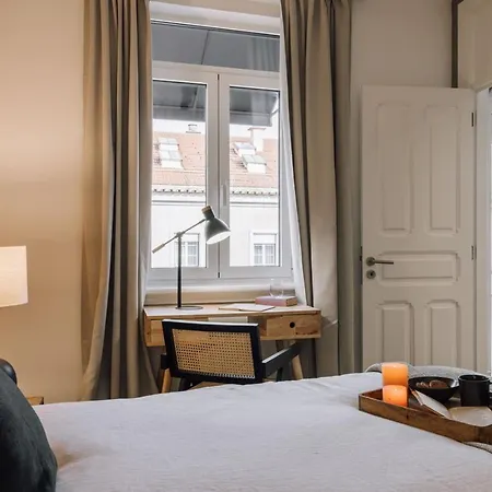 Kwenge - 1 Bedroom And Terrace In Avenidas Novas アパート *