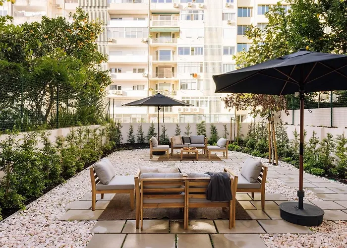 Kwenge - 1 Bedroom And Terrace In Avenidas Novas דירה